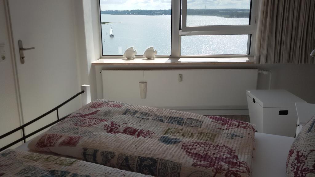 Ostseefjord-Schlei-Blick Im Wikingturm Schleswig Esterno foto