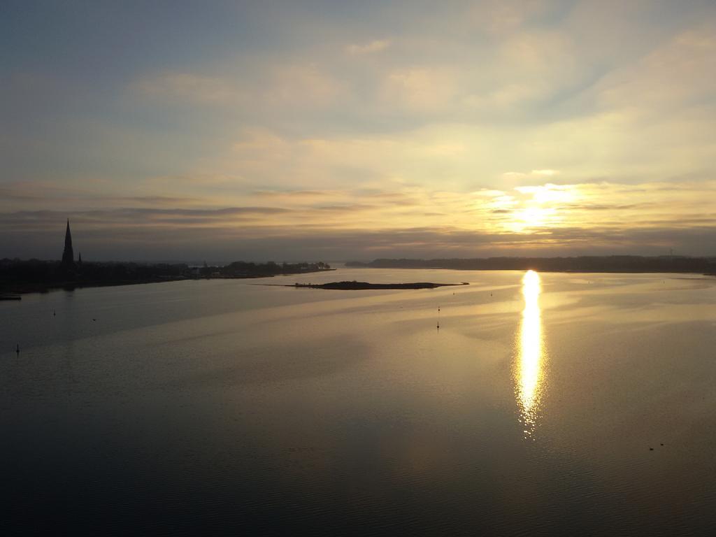Ostseefjord-Schlei-Blick Im Wikingturm Schleswig Esterno foto